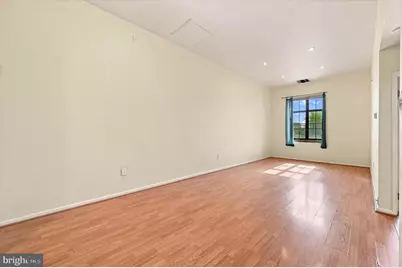1601 Spring Garden Street #M114, Philadelphia, PA 19130 - Photo 4