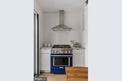 320 S Iseminger Street, Philadelphia, PA 19107 - Photo 24