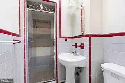 106 E Cheltenham Avenue, Philadelphia, PA 19120 - Photo 20