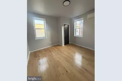 975 N Lawrence Street #C, Philadelphia, PA 19123 - Photo 1