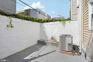 1534 S Woodstock St, Philadelphia, PA 19146 - Photo 22