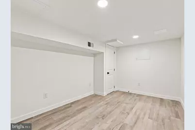 2428 E Huntingdon Street, Philadelphia, PA 19125 - Photo 14