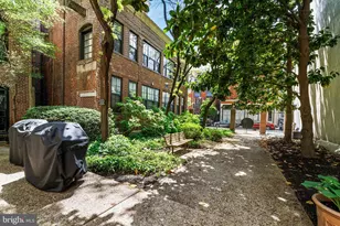 315 New St, Philadelphia, PA 19106 - Photo 32