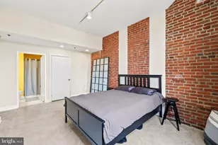 315 New St, Philadelphia, PA 19106 - Photo 14