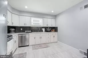 9876 Wistaria St, Philadelphia, PA 19115 - Photo 10