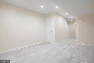 2612 Titan St, Philadelphia, PA 19146 - Photo 6