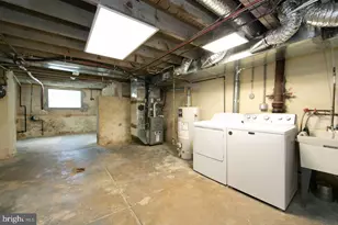 616 Jamestown St, Philadelphia, PA 19128 - Photo 32