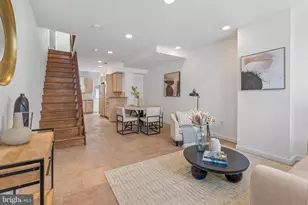 2132 S Chadwick St, Philadelphia, PA 19145 - Photo 2