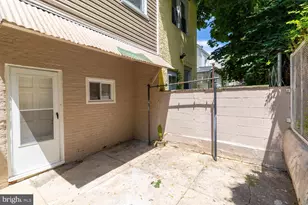 56 E Seymour St, Philadelphia, PA 19144 - Photo 24