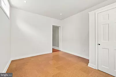 889 N 25th Street, Philadelphia, PA 19130 - Photo 32