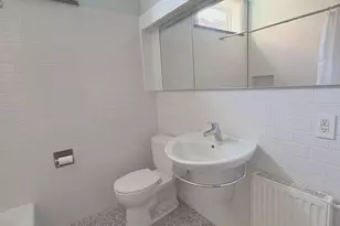 889 N 25th St, Philadelphia, PA 19130 - Photo 20