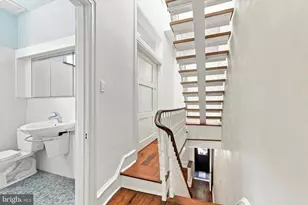 889 N 25th St, Philadelphia, PA 19130 - Photo 18