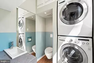 889 N 25th St, Philadelphia, PA 19130 - Photo 16