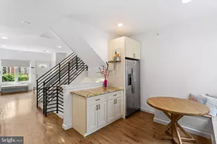 867 N Opal St, Philadelphia, PA 19130 - Photo 8