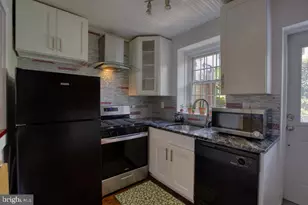 357 Reno St, Philadelphia, PA 19123 - Photo 4