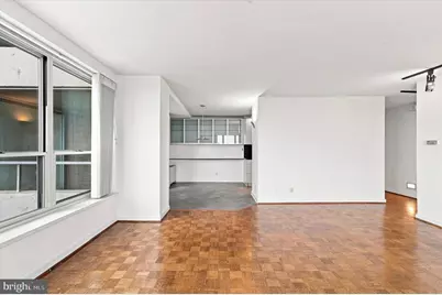 224 W Rittenhouse Square #1410, Philadelphia, PA 19103 - Photo 20