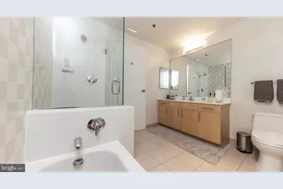 207 W Washington Square #1201, Philadelphia, PA 19106 - Photo 22