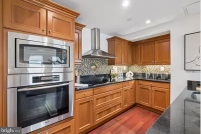 1701 Locust Street #1914, Philadelphia, PA 19103 - Photo 8
