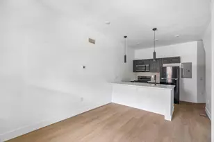 1351 Kerbaugh St, Philadelphia, PA 19140 - Photo 4