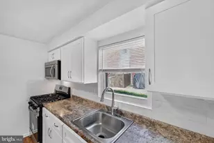 2261 Strahle St, Philadelphia, PA 19152 - Photo 4