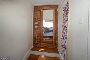 825 N 25th St, Philadelphia, PA 19130 - Photo 36