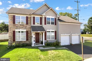 12046 Sewell Rd, Philadelphia, PA 19116 - Photo 2