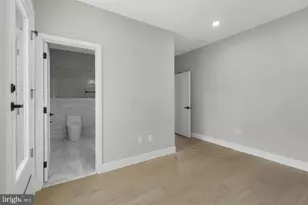 1343 Fitzwater St, Philadelphia, PA 19147 - Photo 12