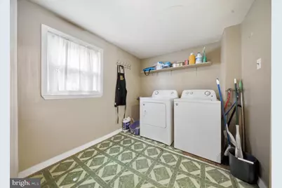 2421 S Fairhill Street, Philadelphia, PA 19148 - Photo 10