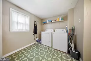 2421 S Fairhill St, Philadelphia, PA 19148 - Photo 10