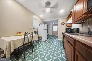 2421 S Fairhill St, Philadelphia, PA 19148 - Photo 6