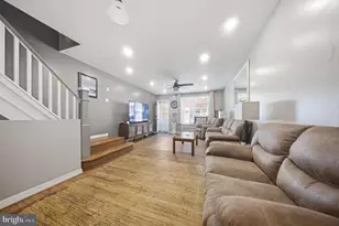 2421 S Fairhill St, Philadelphia, PA 19148 - Photo 4