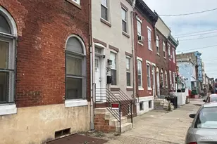 2022 S 5th St, Philadelphia, PA 19148 - Photo 2