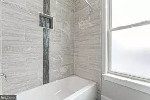 2162 E Norris St, Philadelphia, PA 19125 - Photo 16