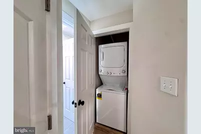 255 S 44th #3, Philadelphia, PA 19104 - Photo 8