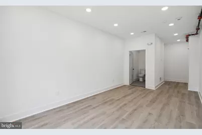528 W Berks Street #1, Philadelphia, PA 19122 - Photo 2