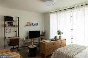 1701 N 2nd St, Philadelphia, PA 19122 - Photo 2