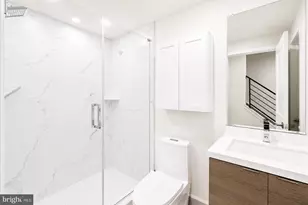 2428 Innovator Wy, Philadelphia, PA 19146 - Photo 18