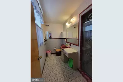 1023 E Durham Street, Philadelphia, PA 19150 - Photo 20