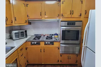 1023 E Durham Street, Philadelphia, PA 19150 - Photo 10