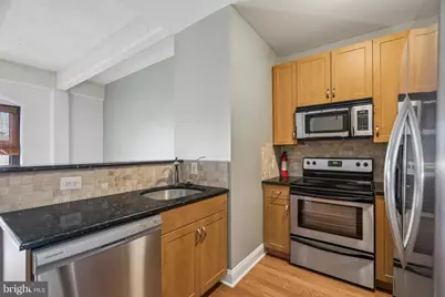 1100 S Broad Street #404C, Philadelphia, PA 19146 - Photo 8