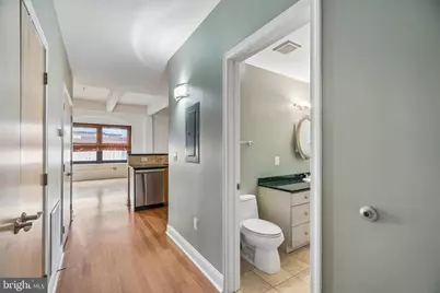 1100 S Broad Street #404C, Philadelphia, PA 19146 - Photo 10