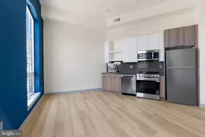 689 N Broad Street #303, Philadelphia, PA 19123 - Photo 2