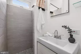 1339 E Eyre St, Philadelphia, PA 19125 - Photo 14