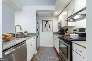 303 Vine St, Philadelphia, PA 19106 - Photo 6