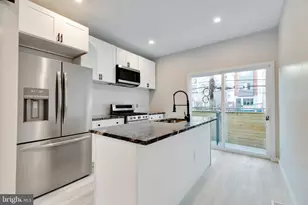 614 Hoffman St, Philadelphia, PA 19148 - Photo 2