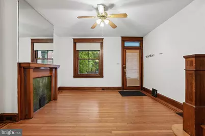 868 N 27th Street, Philadelphia, PA 19130 - Photo 4
