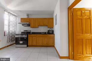 222 S 43rd St, Philadelphia, PA 19104 - Photo 2