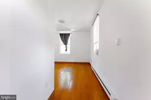 222 S 43rd St, Philadelphia, PA 19104 - Photo 8
