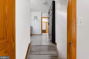 222 S 43rd St, Philadelphia, PA 19104 - Photo 12