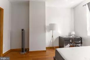 222 S 43rd St, Philadelphia, PA 19104 - Photo 16